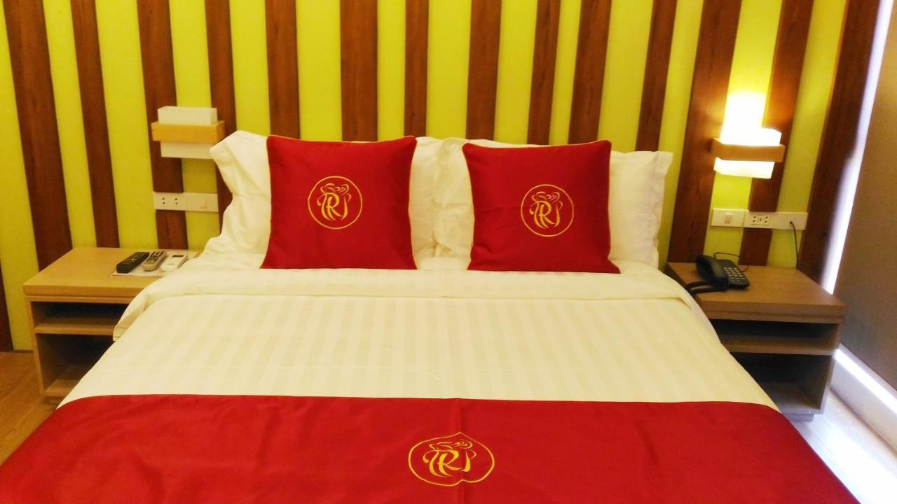 Hotel Rosita Lucena Exterior foto